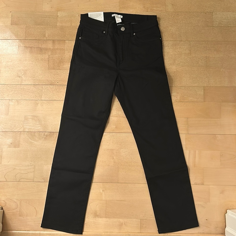 H&M Slim Fit Cropped Black Pant, size 6, NWT